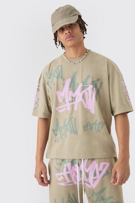 Kastiges T-Shirt mit Grafitti-Print