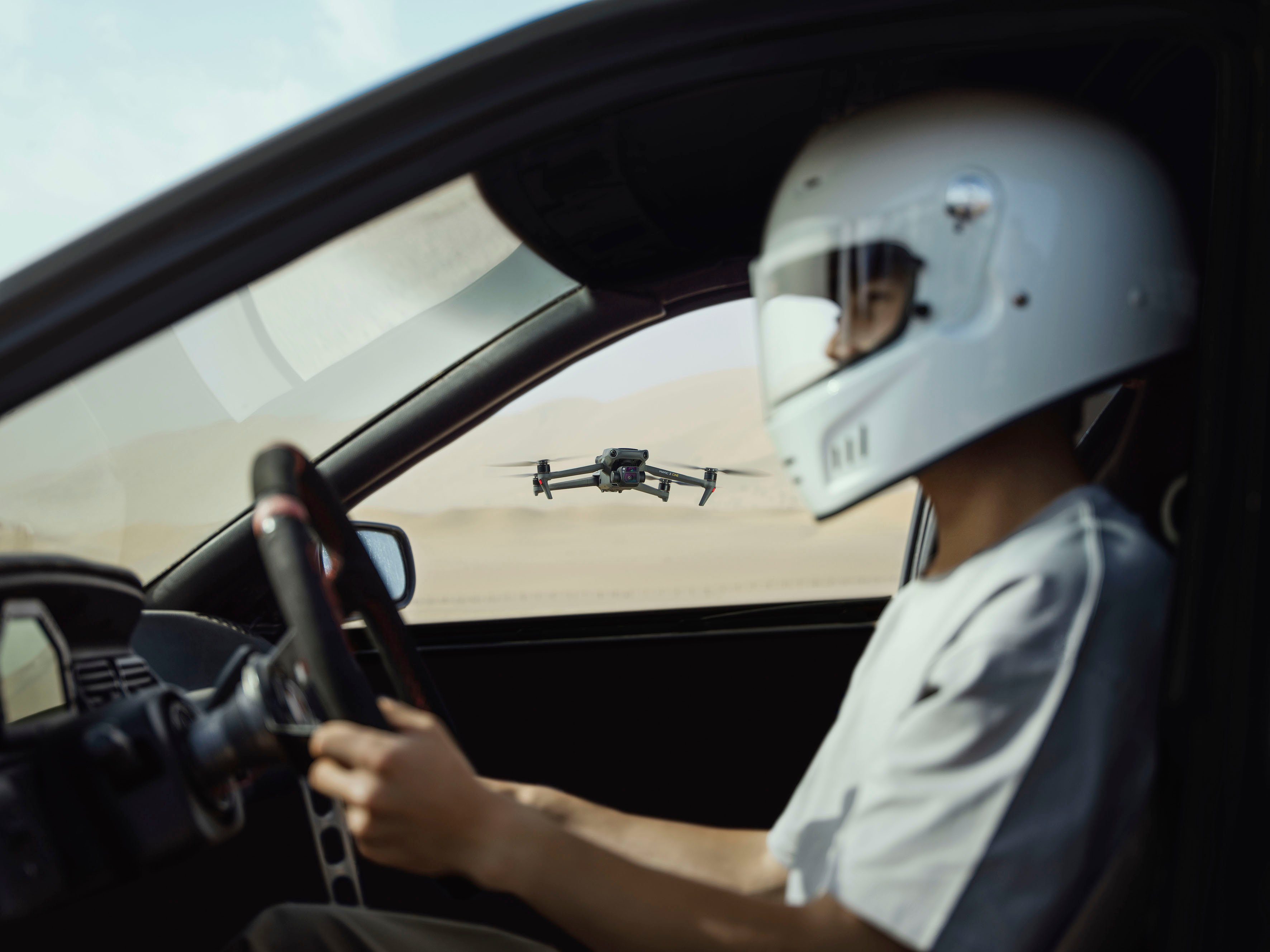 DJI DJI Mavic 3 Cine Premium Combo Drohne (4K Ultra HD)