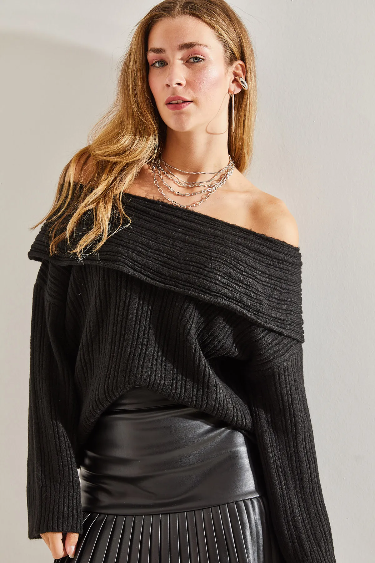 Bianco Lucci  Damenpullover mit Rüschenkragen