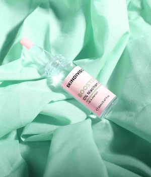 SkinDivision Booster 10% Niacinamide Gesichtsserum 20 ml