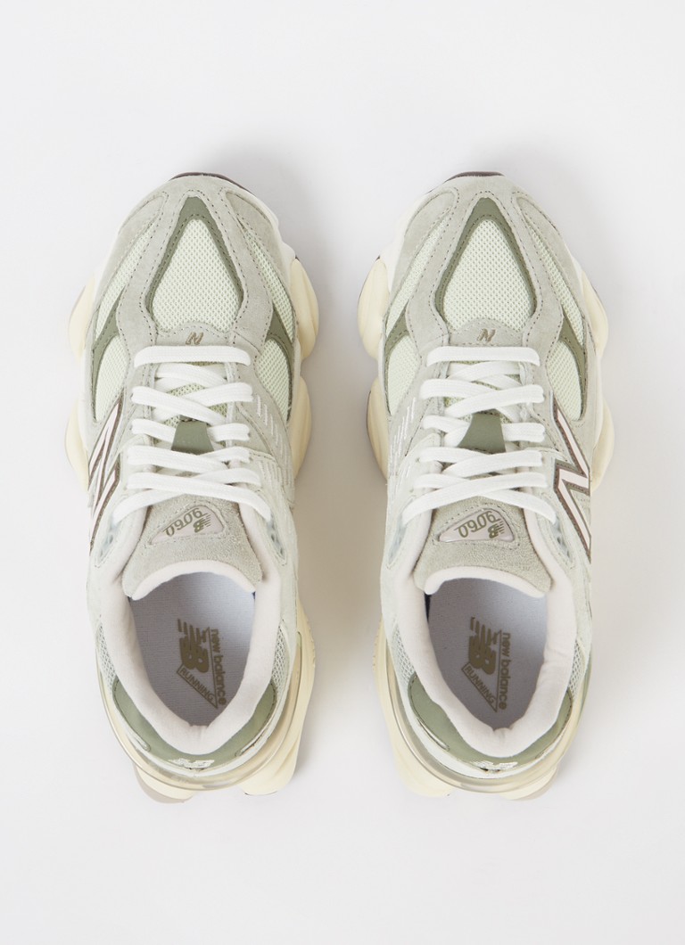 Buty sportowe New Balance 9060 z detalami z siateczki i zamszu