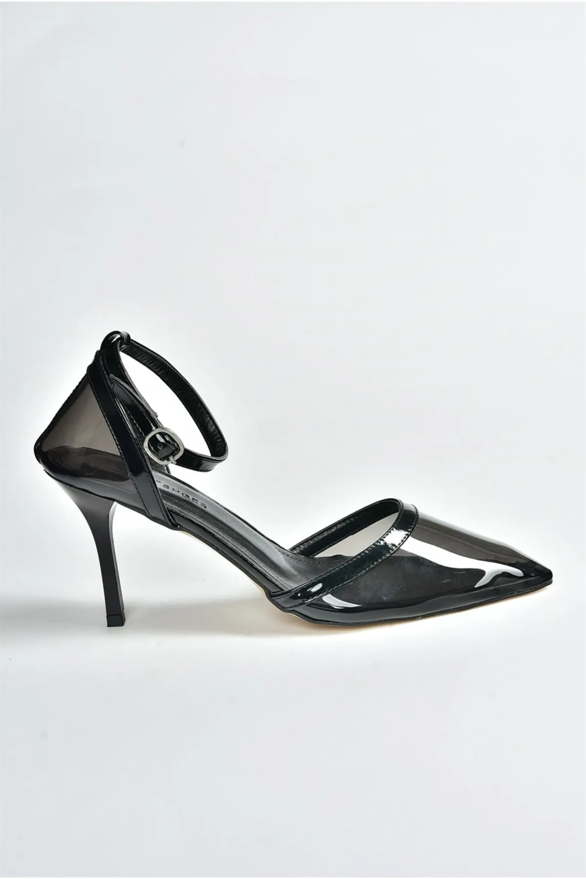 Fox Shoes  Schwarze, transparente, spitze Zehenpartien mit dünnen Absätzen für Damen M518700823