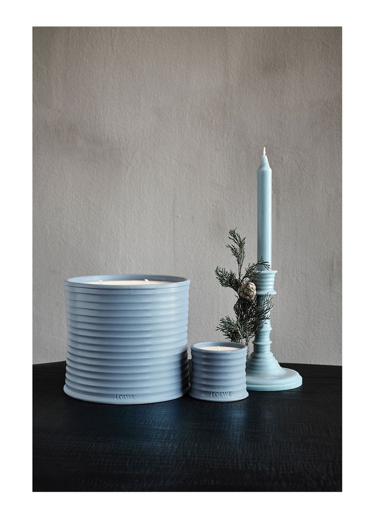 LOEWE Cypress Balls vaska svece - aromātiskā svečturis 330 grami