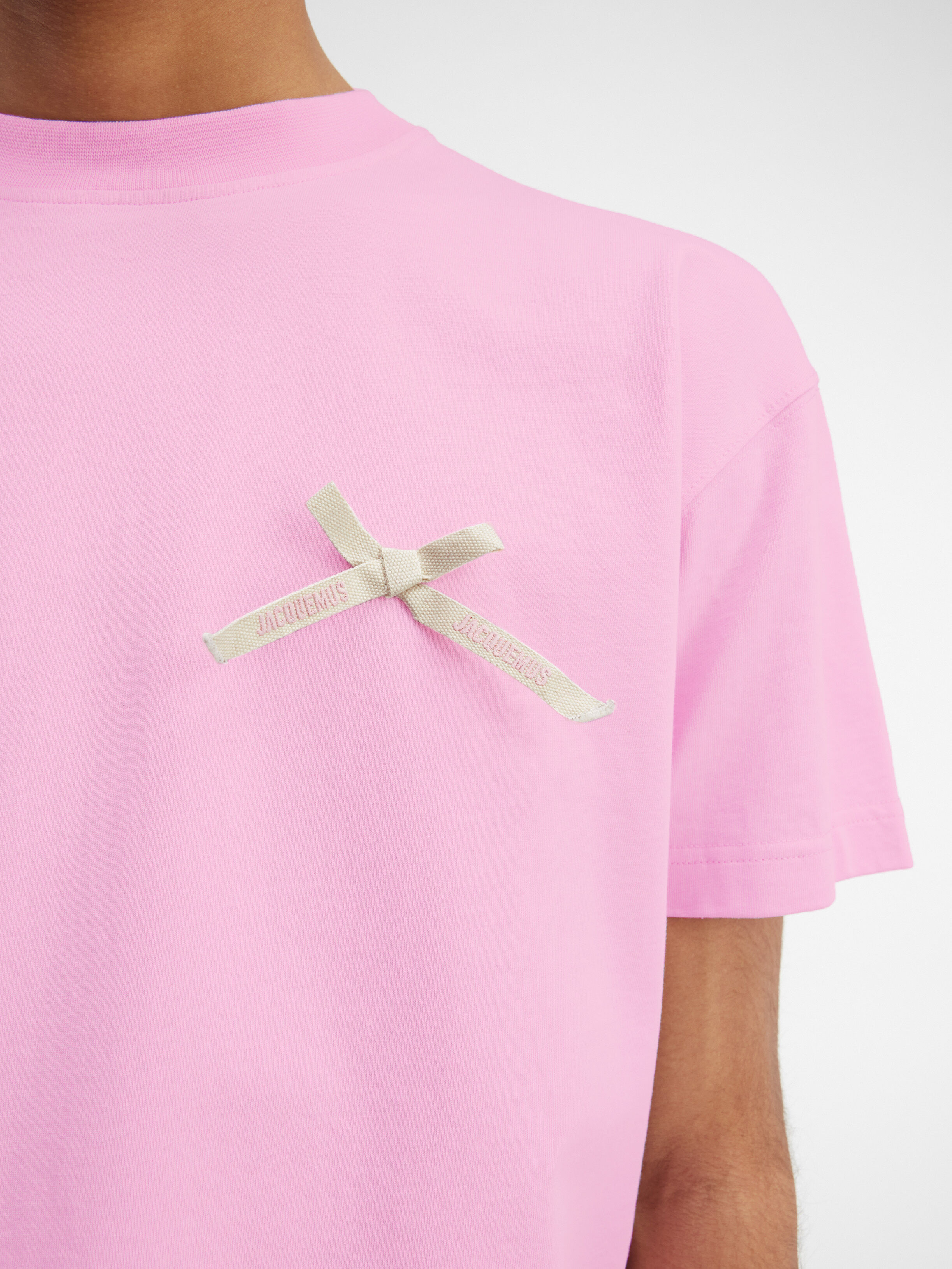 Le t-shirt Noeud