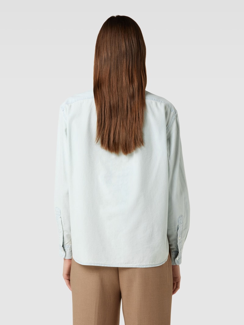 Bluse mit Logo-Stitching und durchgehender Knopfleiste in jeans