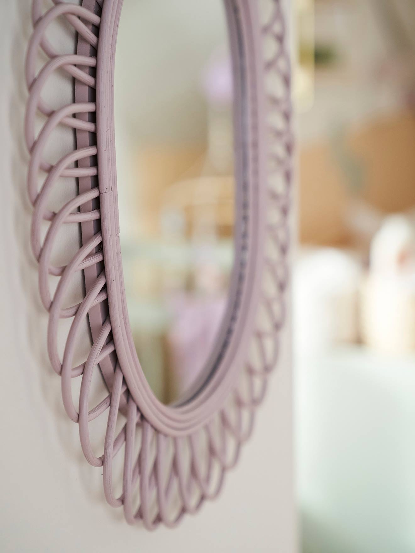 Miroir ovale en rotin DOUCE PROVENCE violet