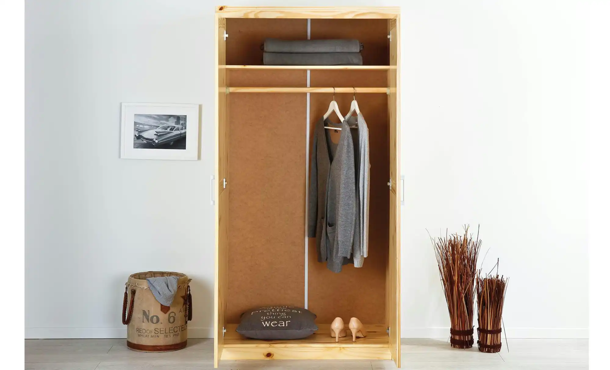 Kleiderschrank