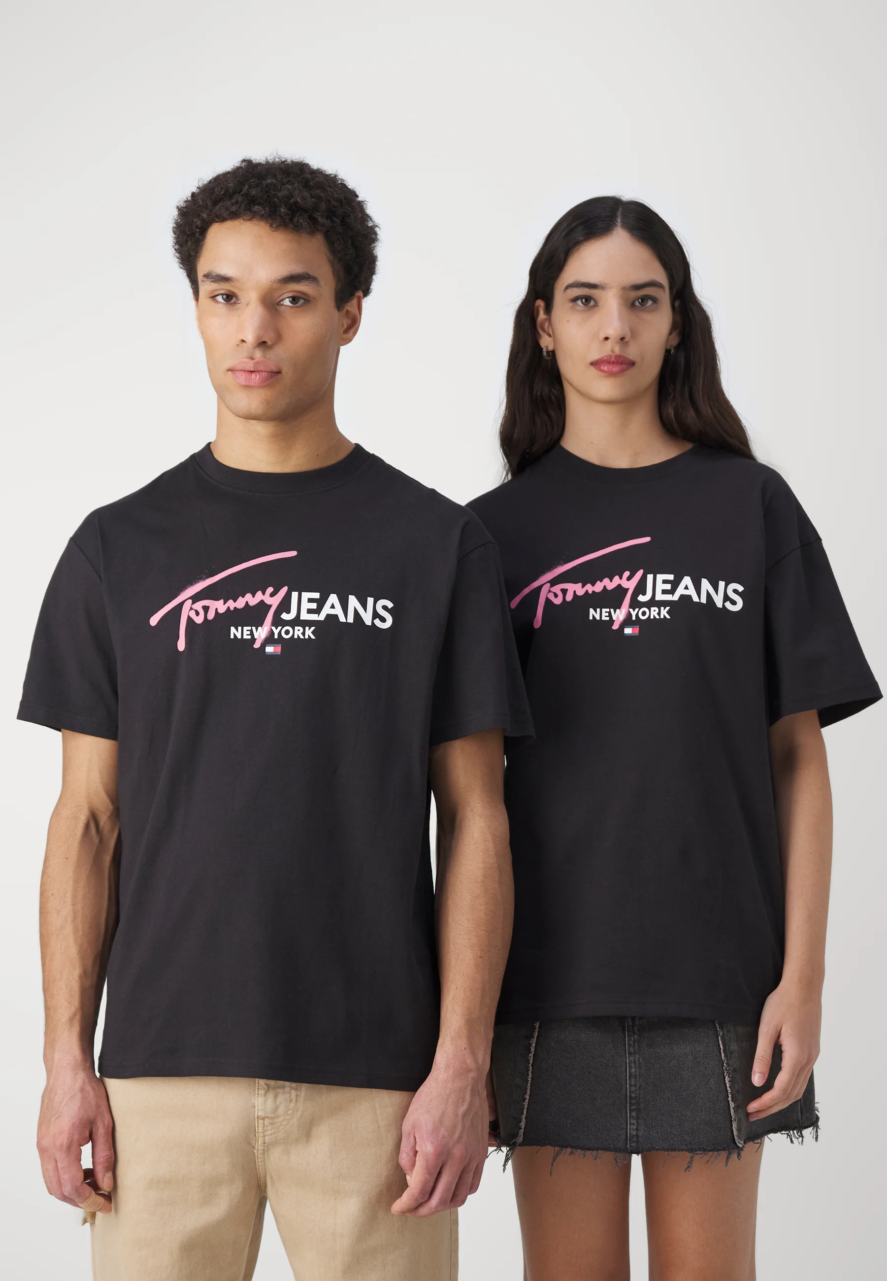 Tommy Jeans SPRAY POP COLOR TEE UNISEX - Camiseta con estampado