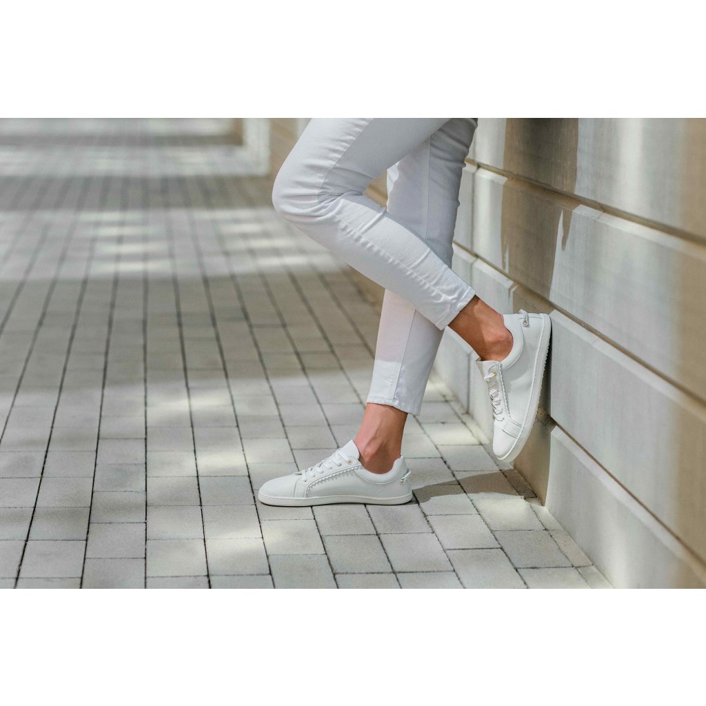 Shapen Feelin Chic White Leather Barfuß-Halbschuhe