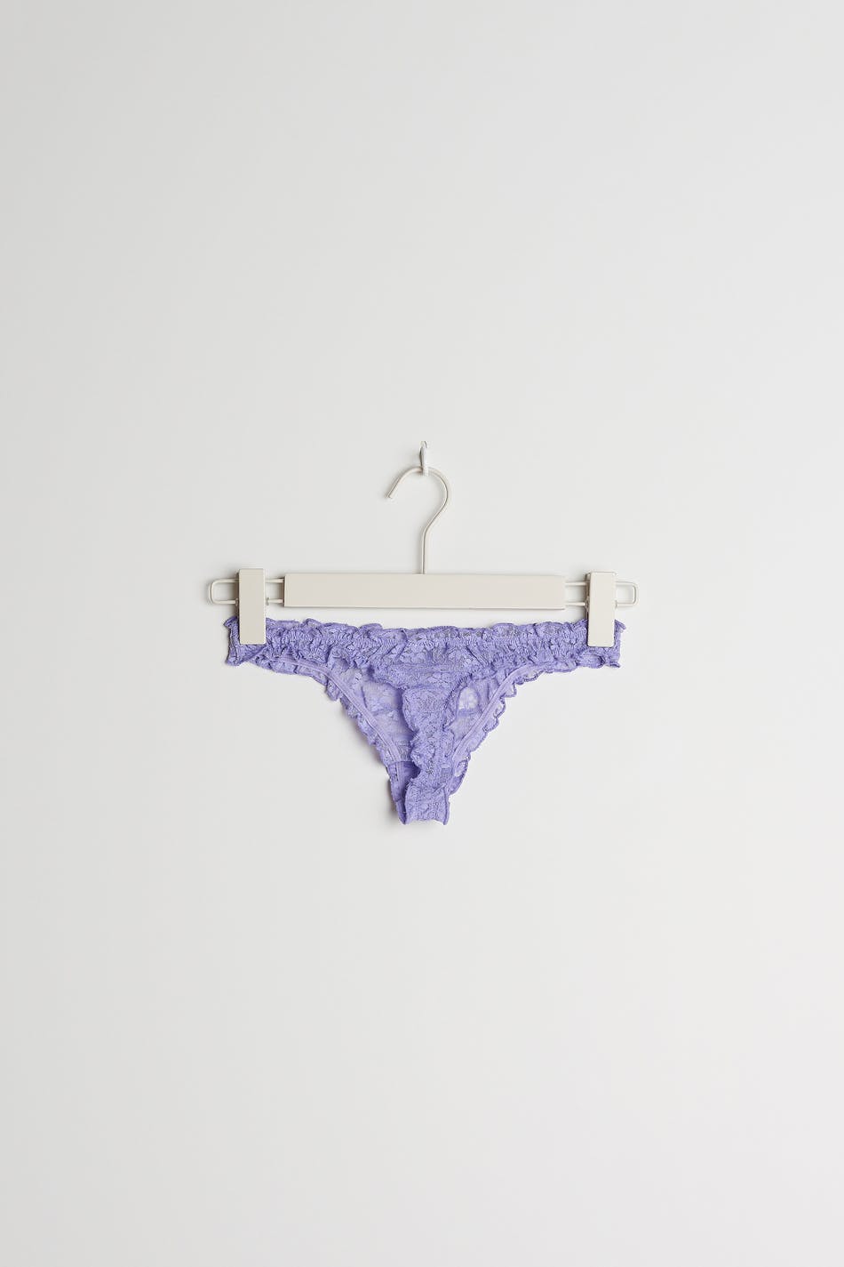 Eva lace string