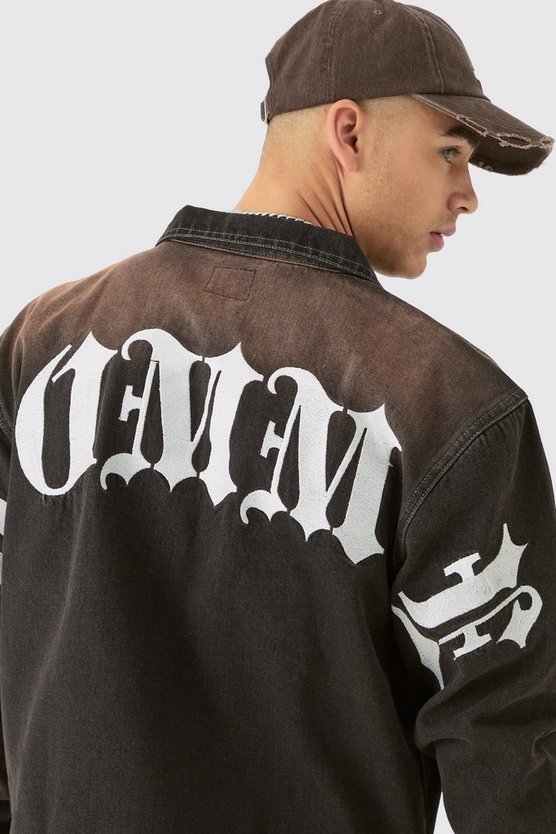 Kastige Jeansjacke mit Homme-Stickerei