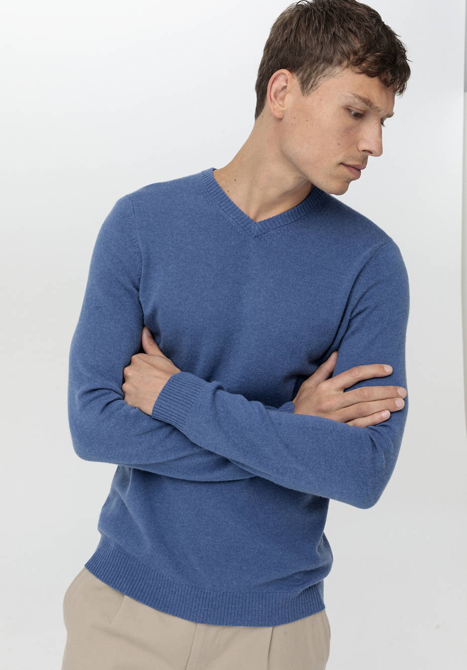 V-Pullover aus Schurwolle mit Kaschmir