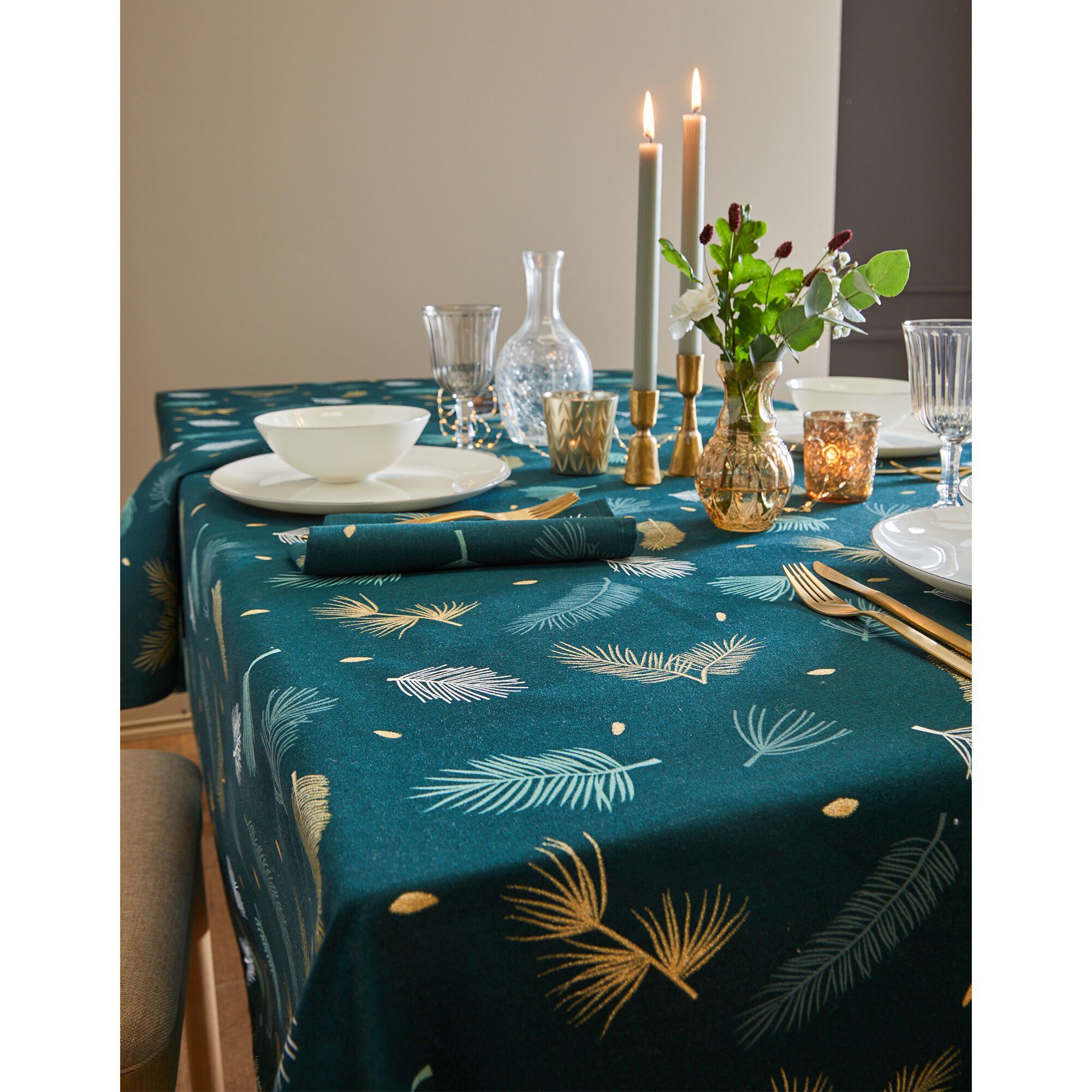 Nappe imprimée feuillage doré