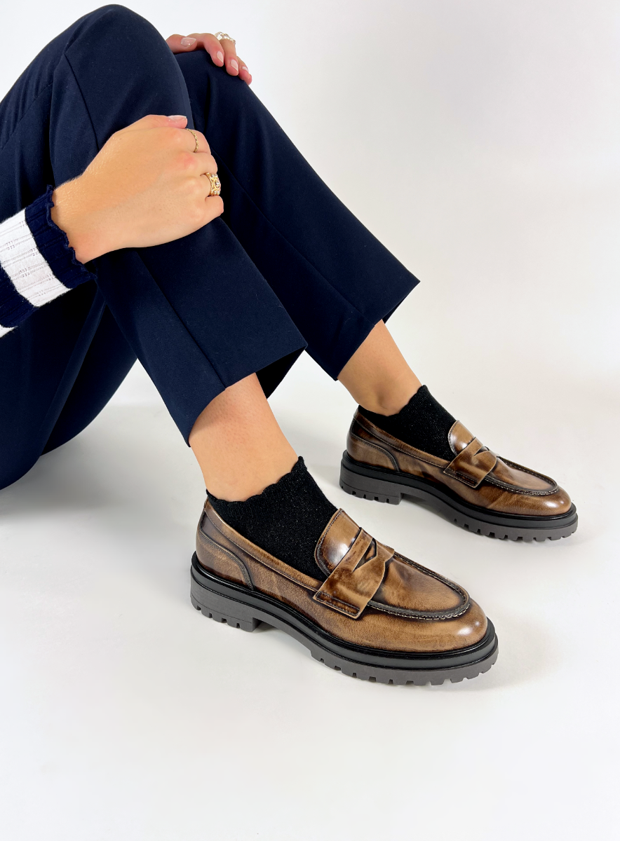 Julie Dee  GD433 - camel vieilli