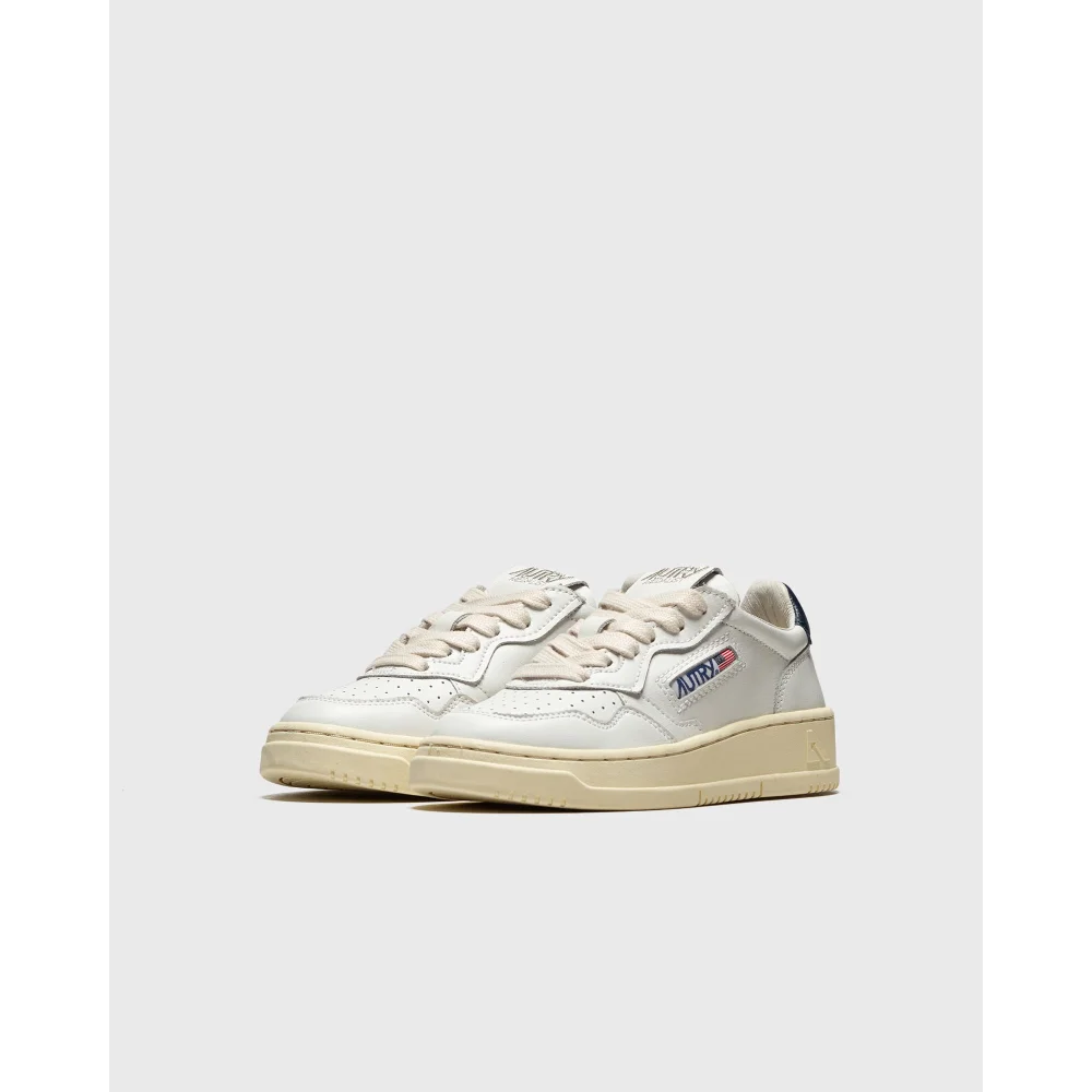Autry Low KULKLL12 / weiss