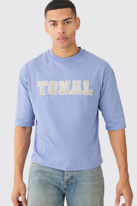 Kastiges T-Shirt mit Borg-Applikation