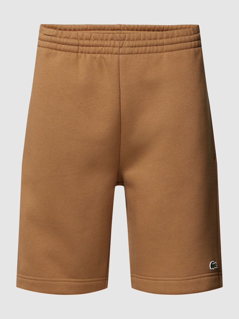 Sweatshorts mit Label-Applikation in camel
