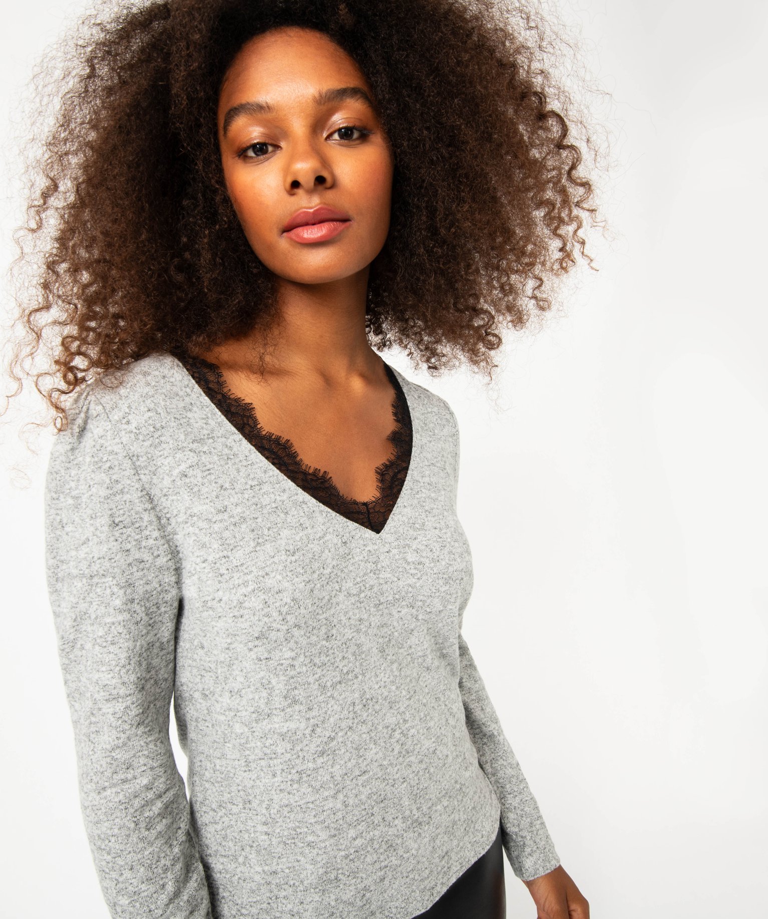 Tee-shirt à manches longues avec col V en dentelle femme gris clair | GEMO