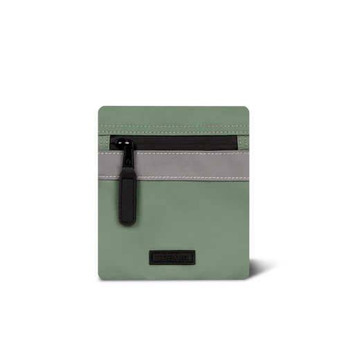 Side pocket, green chin