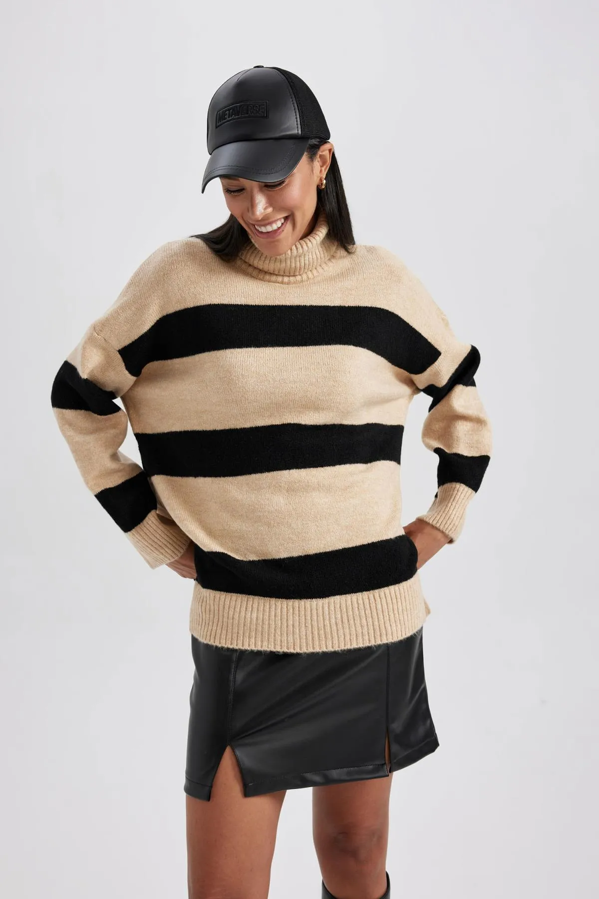 DeFacto  Gestreifte Rollkragentunika mit Relaxed Fit A8595ax23wn