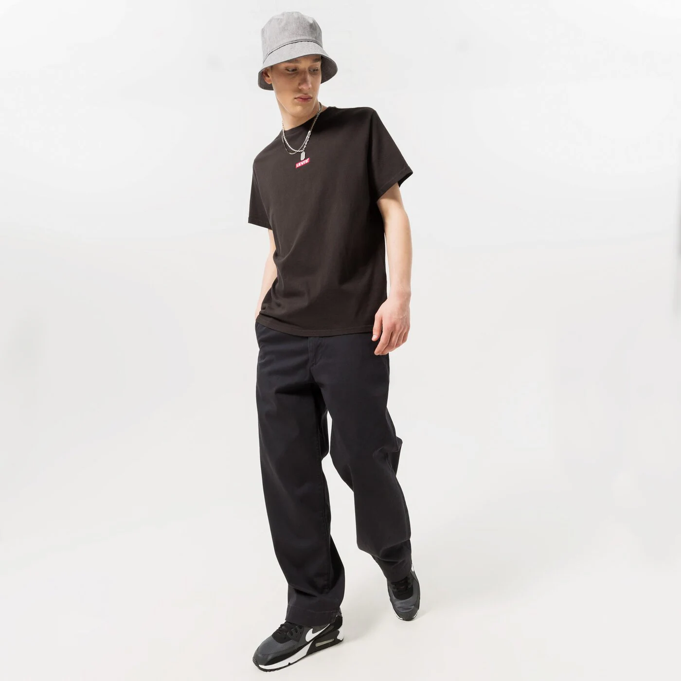 LEVI'S T-SHIRT SS RELAXED BABY TAB T Schwarz