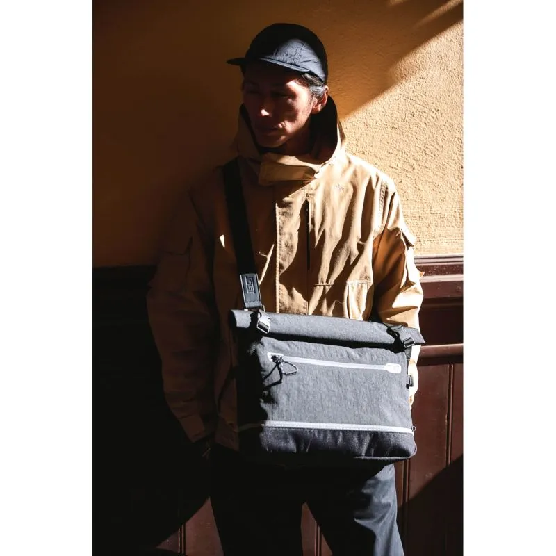 Jost LILLEHAMMER Messenger Bag - schwarz