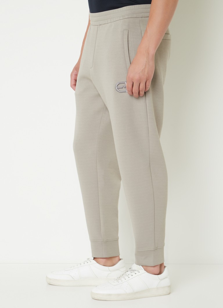 Pantaloni de jogging corti affusolati di Emporio Armani cu logo