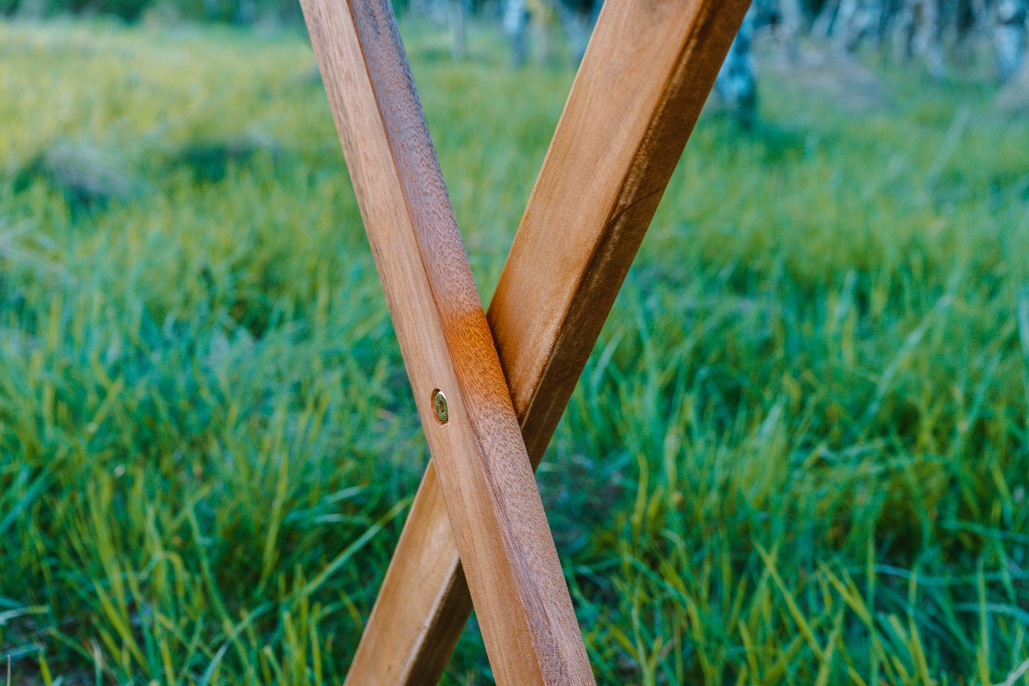 Liadomo Klapptisch Blossom (Tisch mit Klappgestell), Holztisch, Gartentisch, praktisch klappbar zum Verstauen