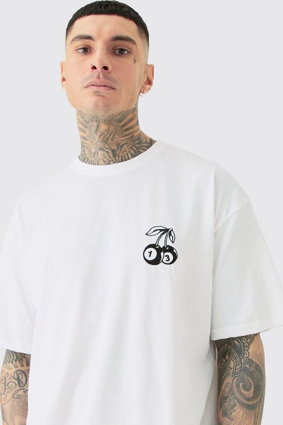 Tall weißes Oversize T-Shirt mit Würfeln und Kirsch-Stickerei