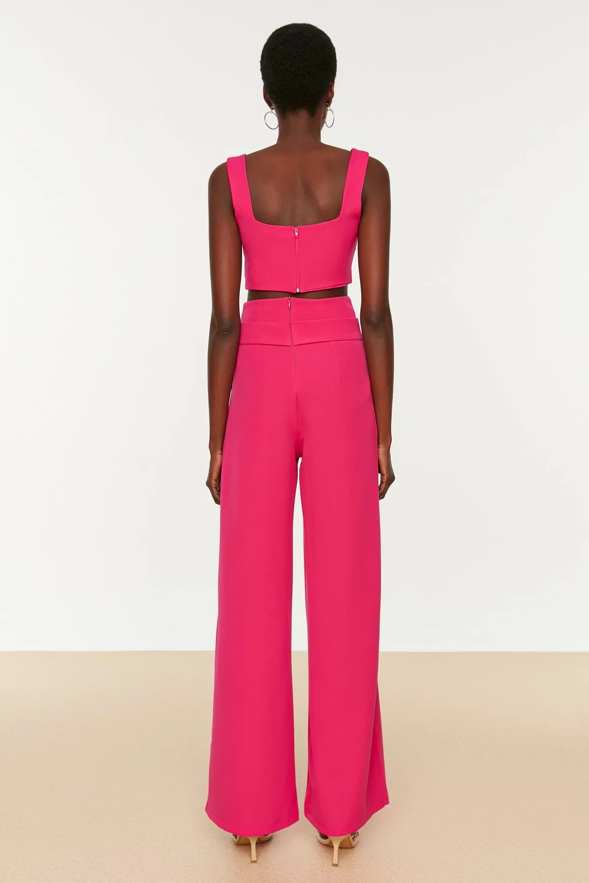 Trendyol Collection  Fuchsiafarbene Webhose mit Gürtel TPRSS22PL0199
