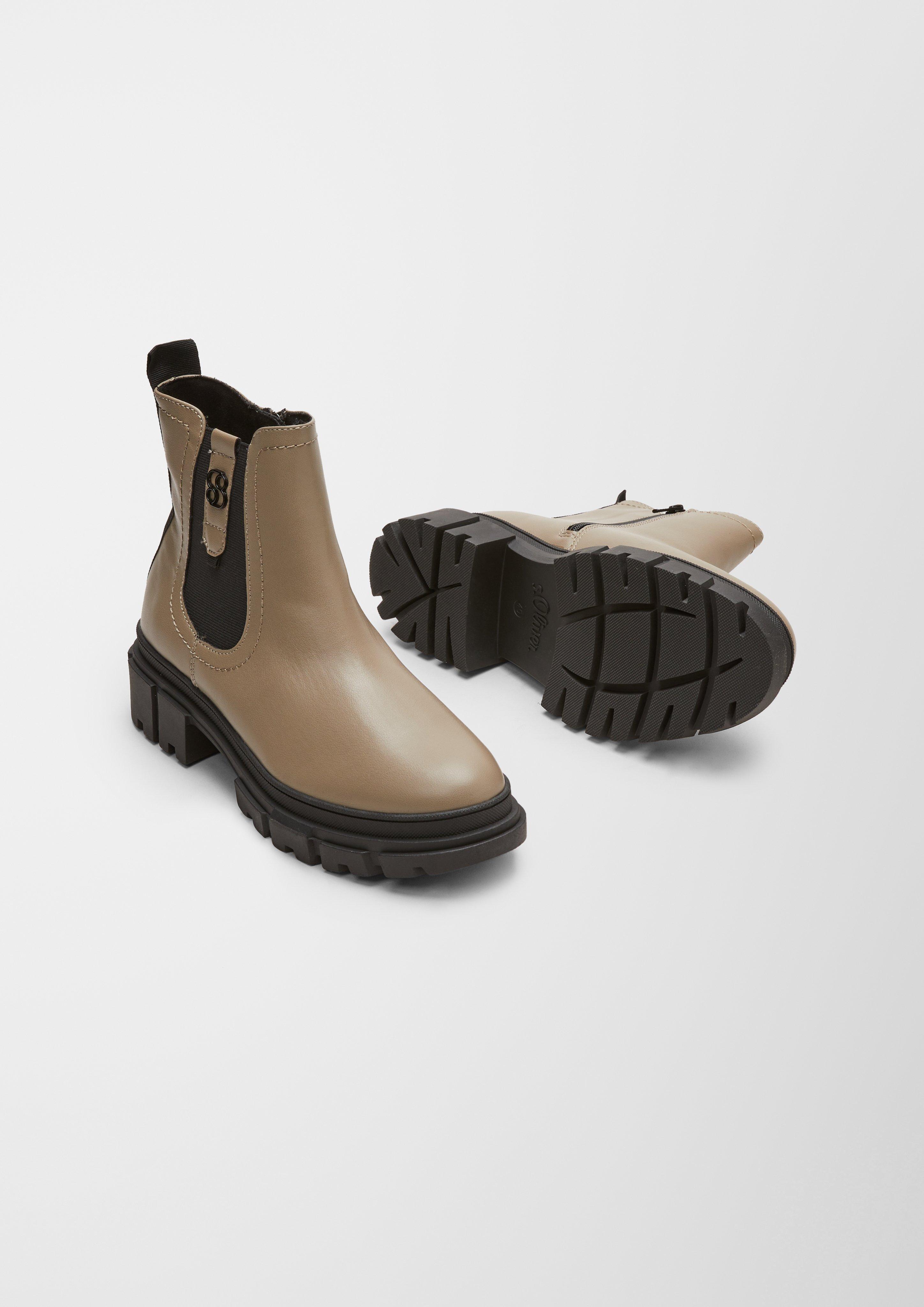 Chelsea Boots aus Lederimitat  6006471-341