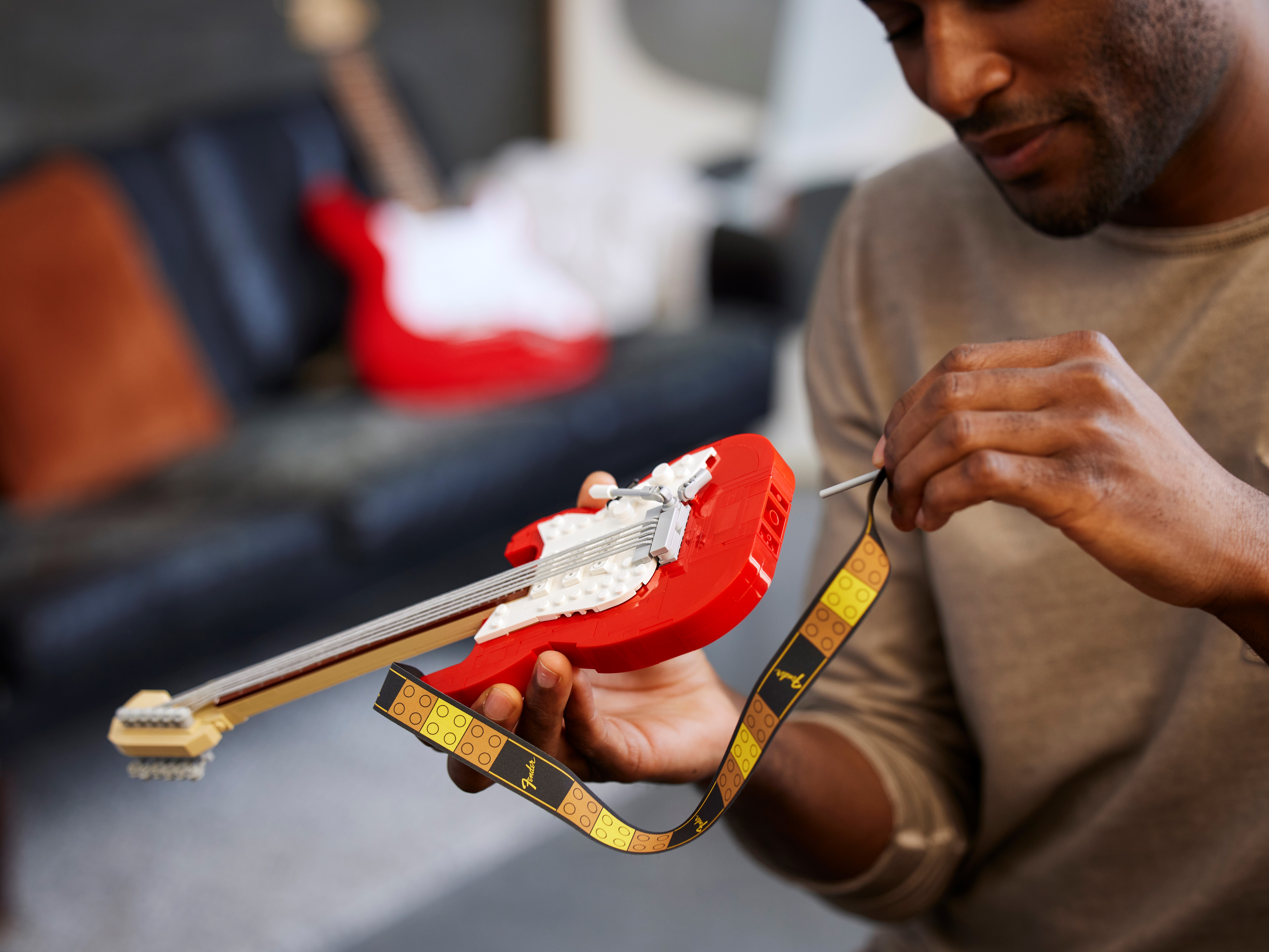 LEGO® Ideas Fender® Stratocaster™ 21329