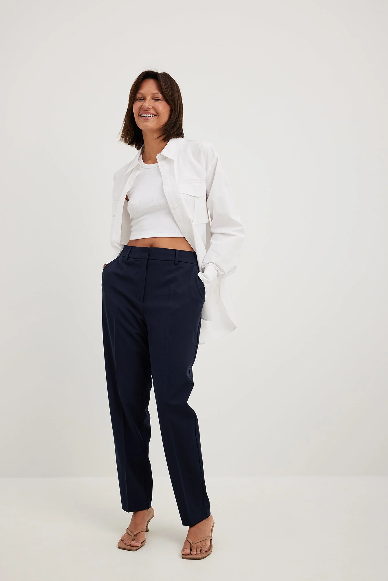 Gerade cropped Anzughose mit hoher Taille
