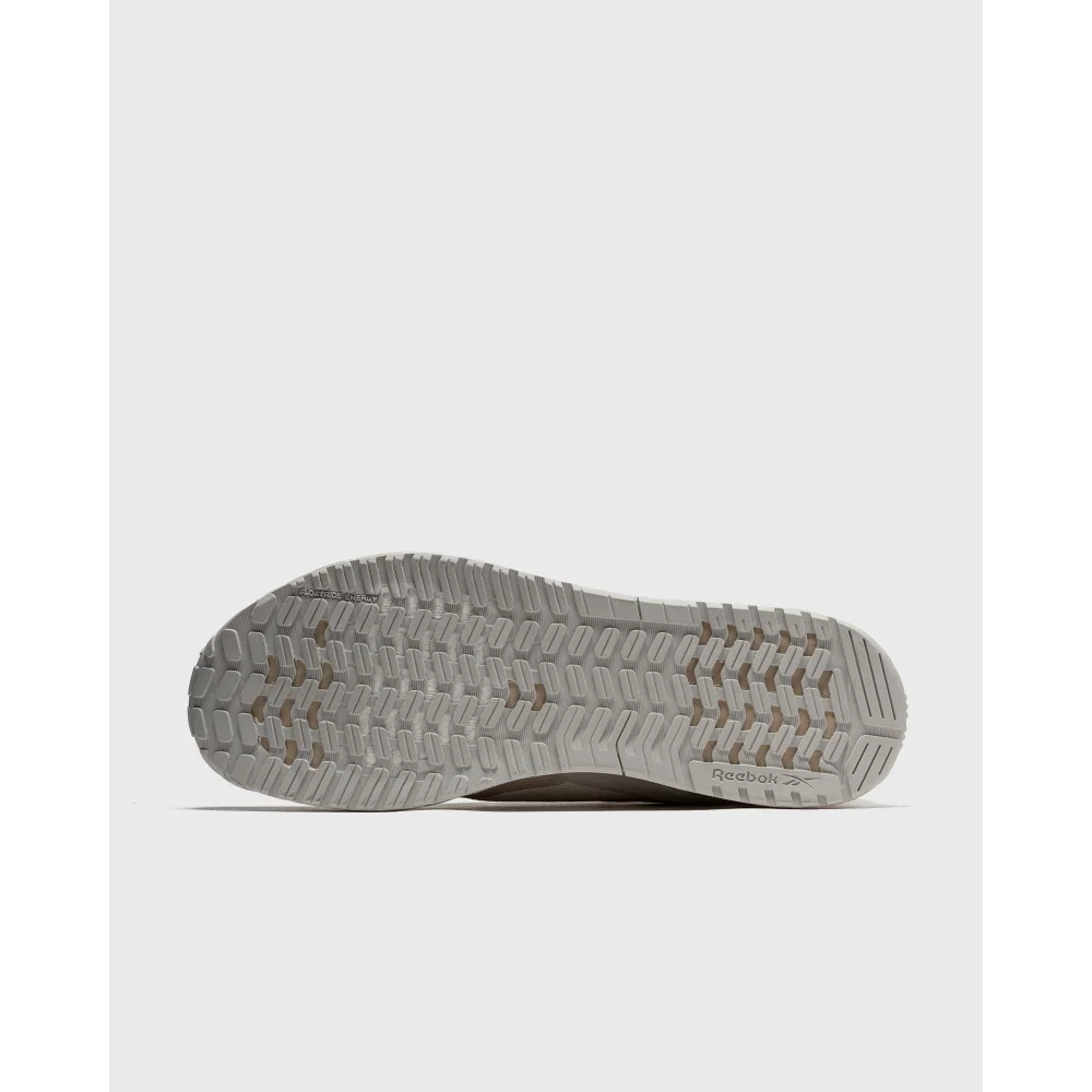 Reebok x Pleasures Nano 6000 HQ2035 / braun