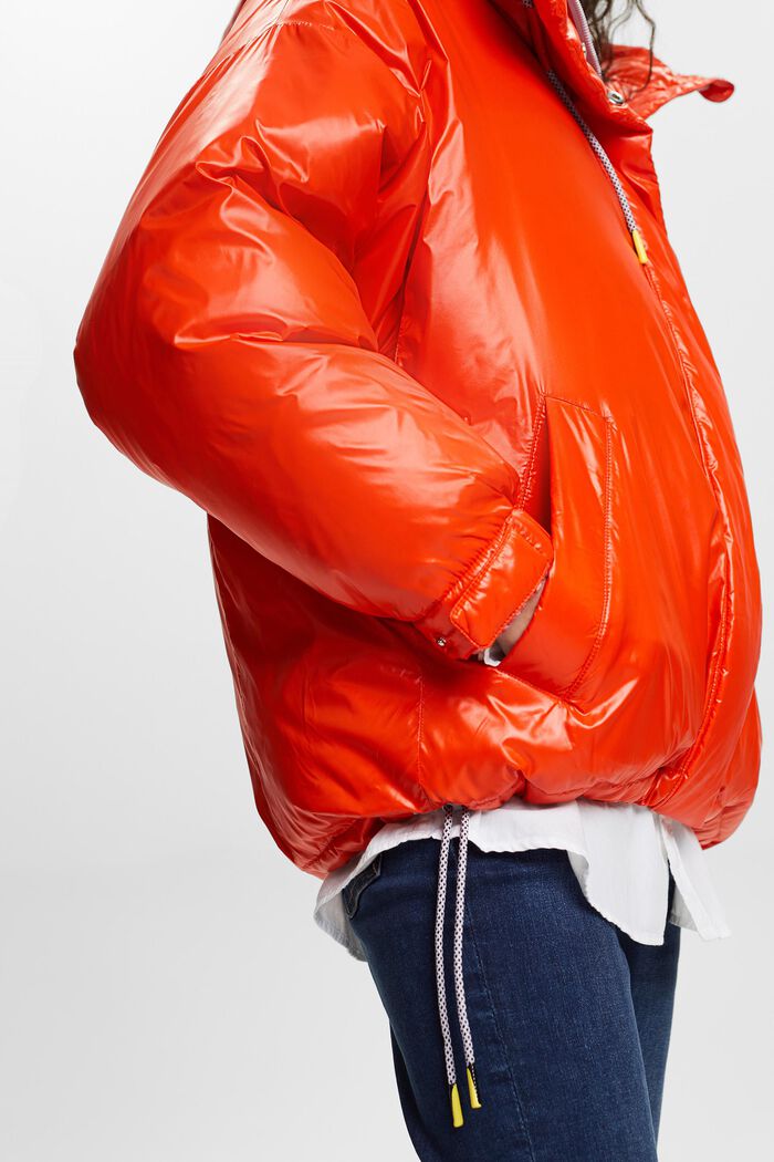 Steppjacke in Glanzoptik