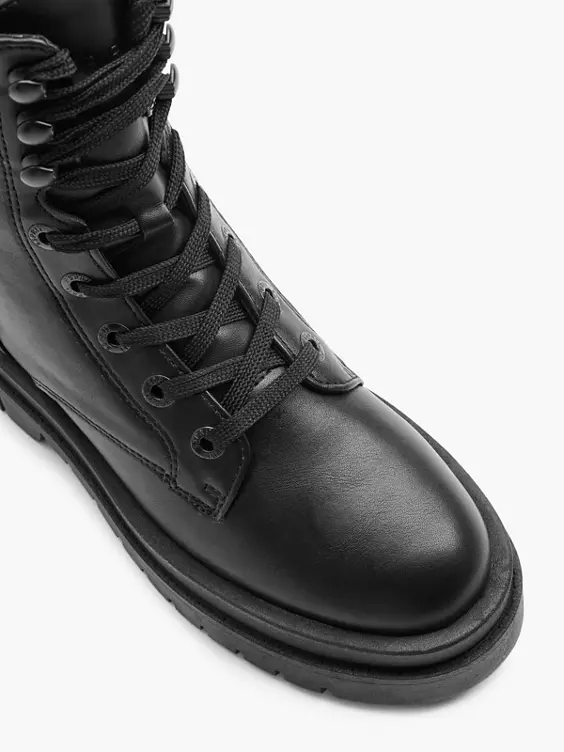 ESPRIT Schnürboots