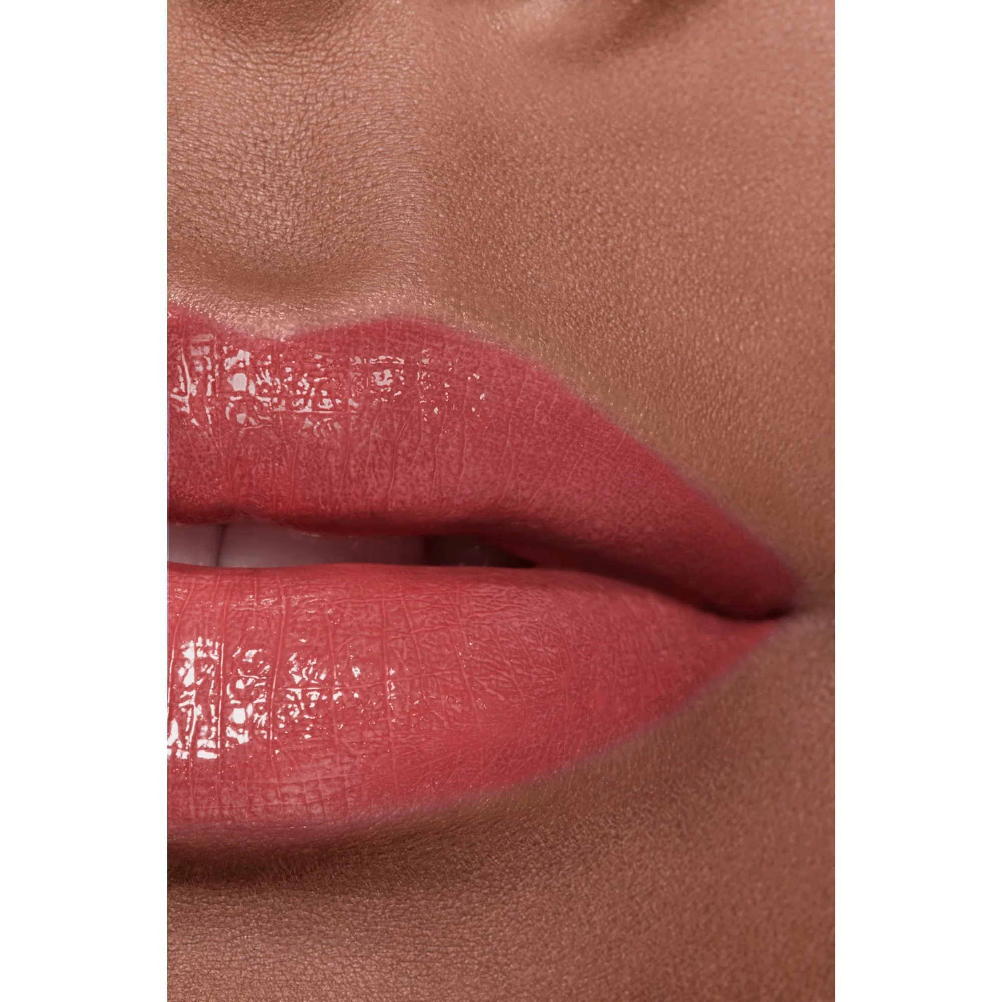 ROUGE COCO FLASH: COLOR, BRILLO E INTENSIDAD EN UN INSTANTE