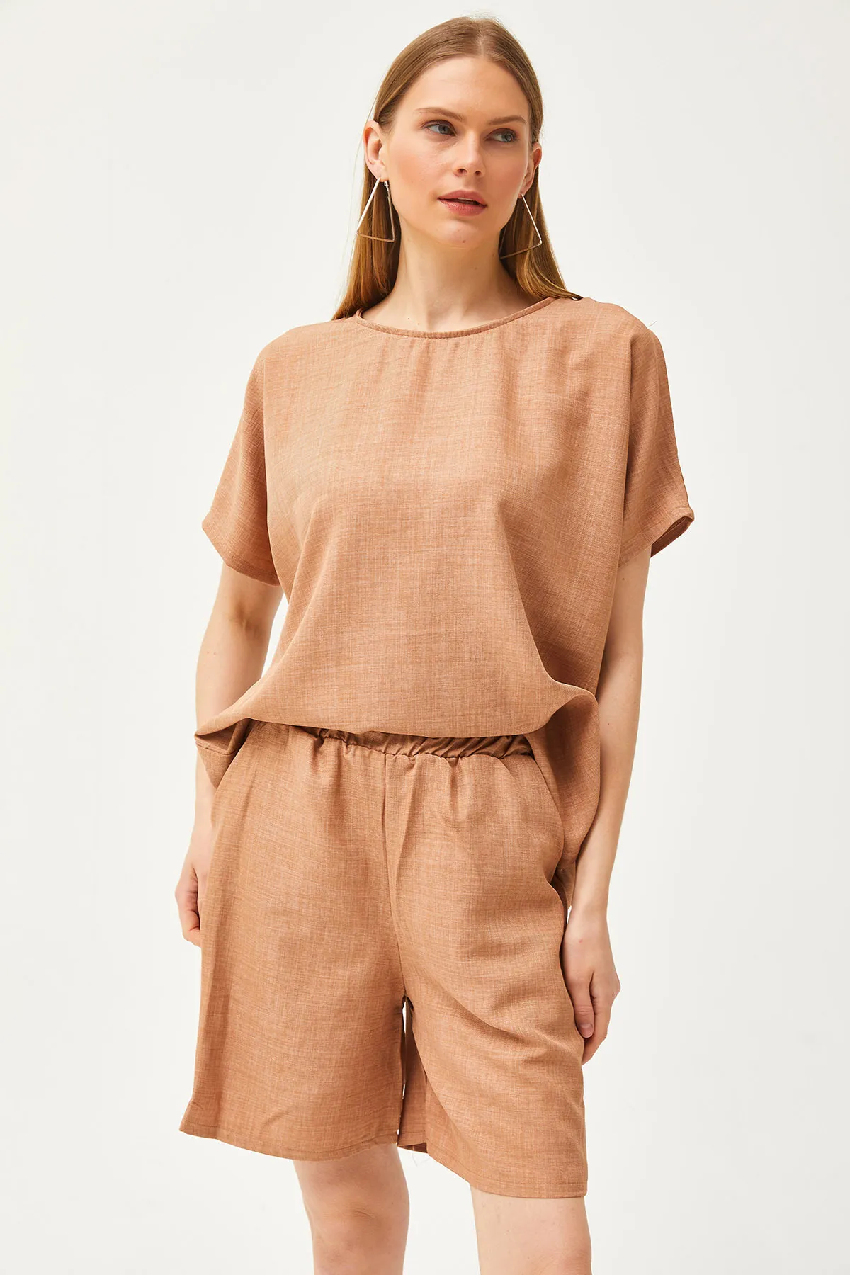 Olalook  Damen Camel Top Lockere Bluse Shorts mit Untertasche Leinen Inhalt Set TKM-19000268