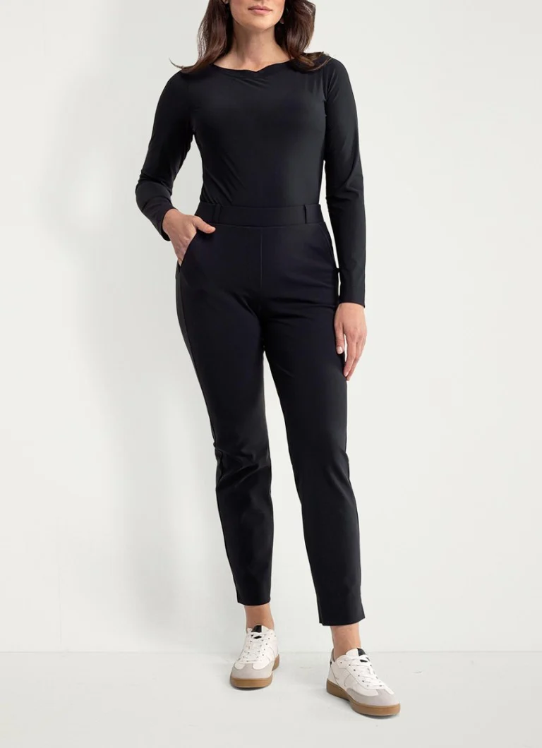 Studio Anneloes Sydney long-sleeved shirt with boat neckline