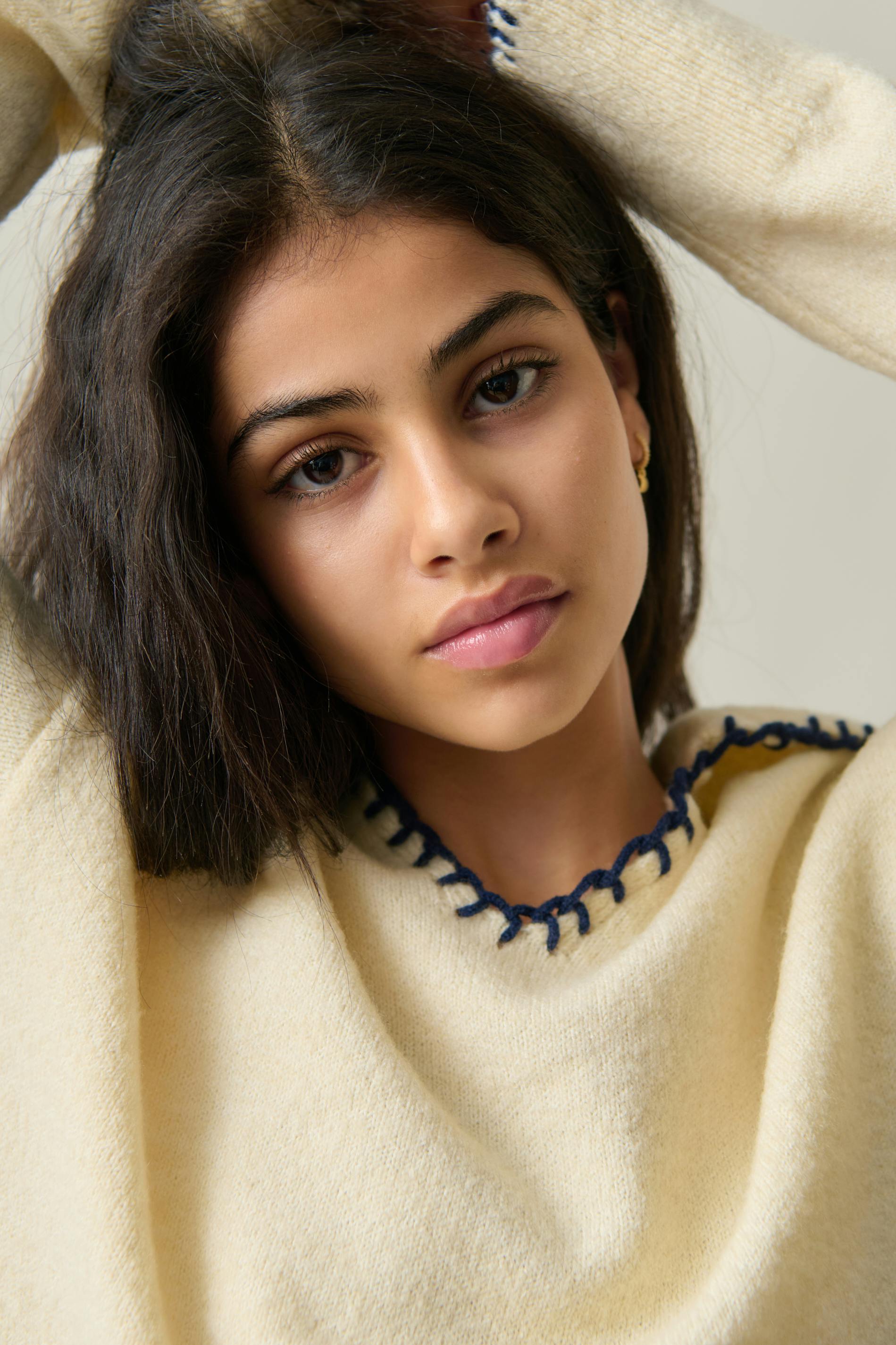 Y stitch sweater