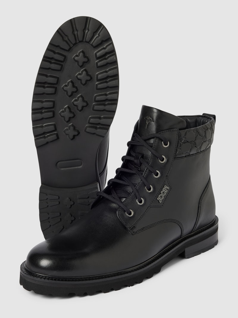 Schnürboots mit Label-Details in schwarz