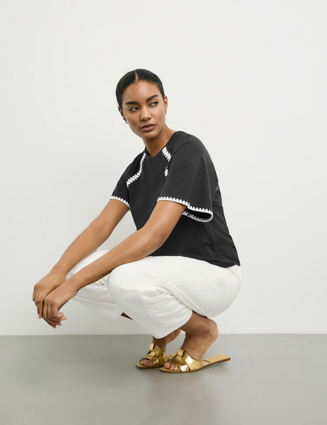 Kurzarmshirt mit dekorativem Kontrast-Stitching