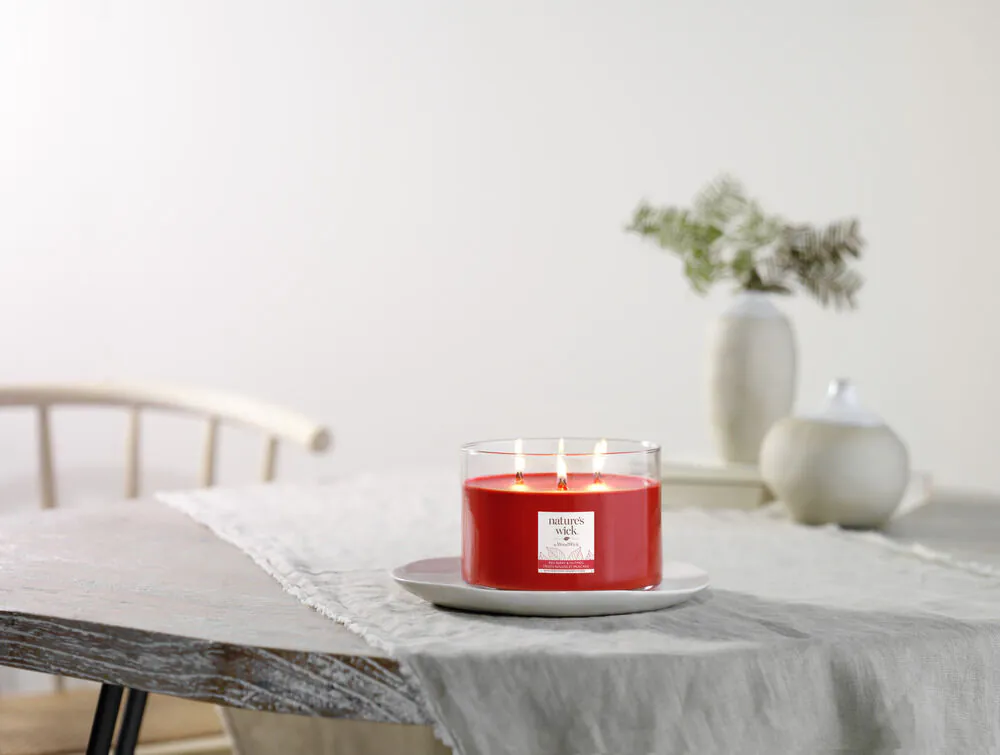 Woodwick Natures фитил свеће у стаклу са 3 дрвена фитиља црвена бобица и мушкатни орашчић