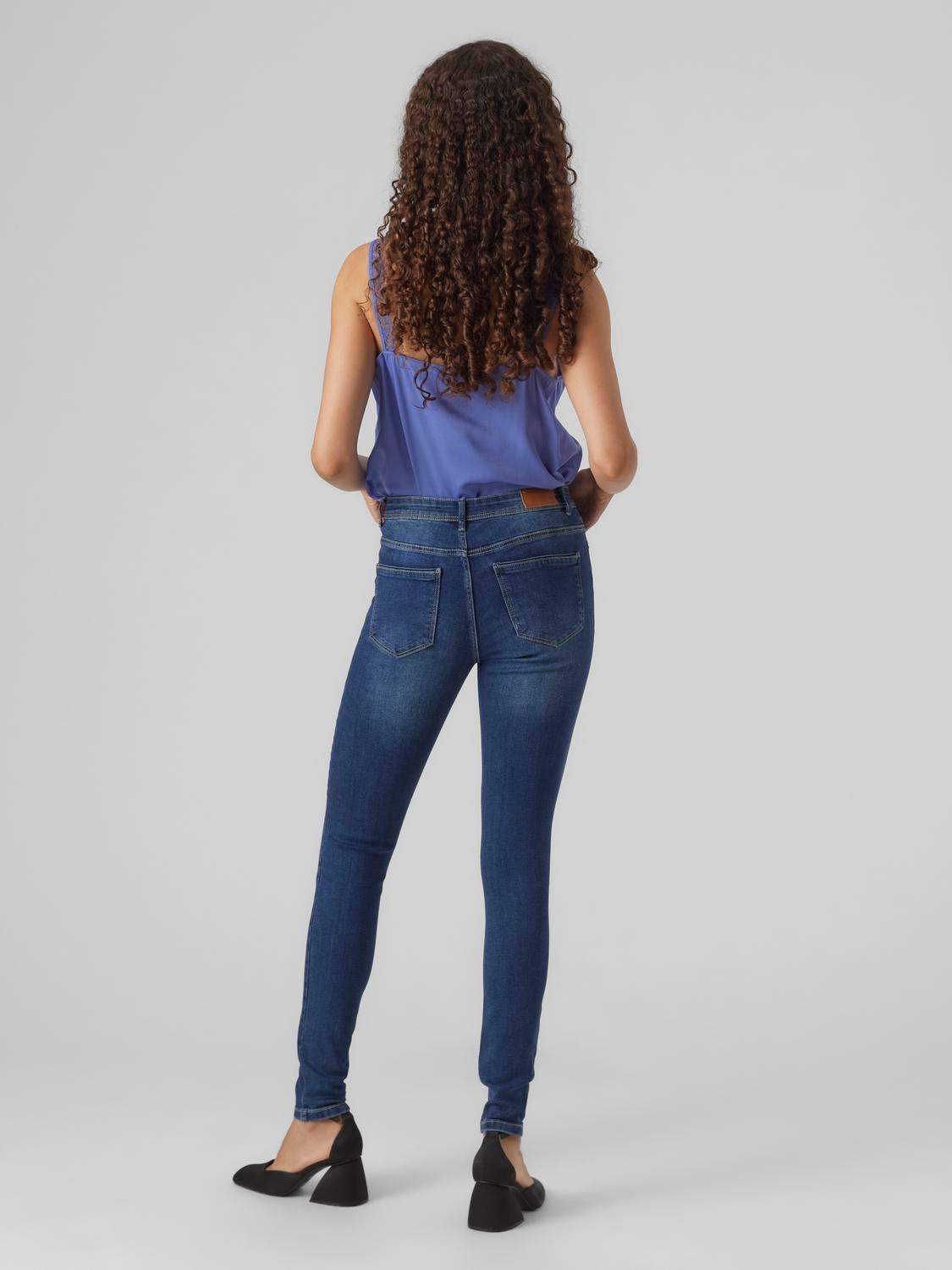 VMTANYA Mid Rise Skinny Fit Jeans