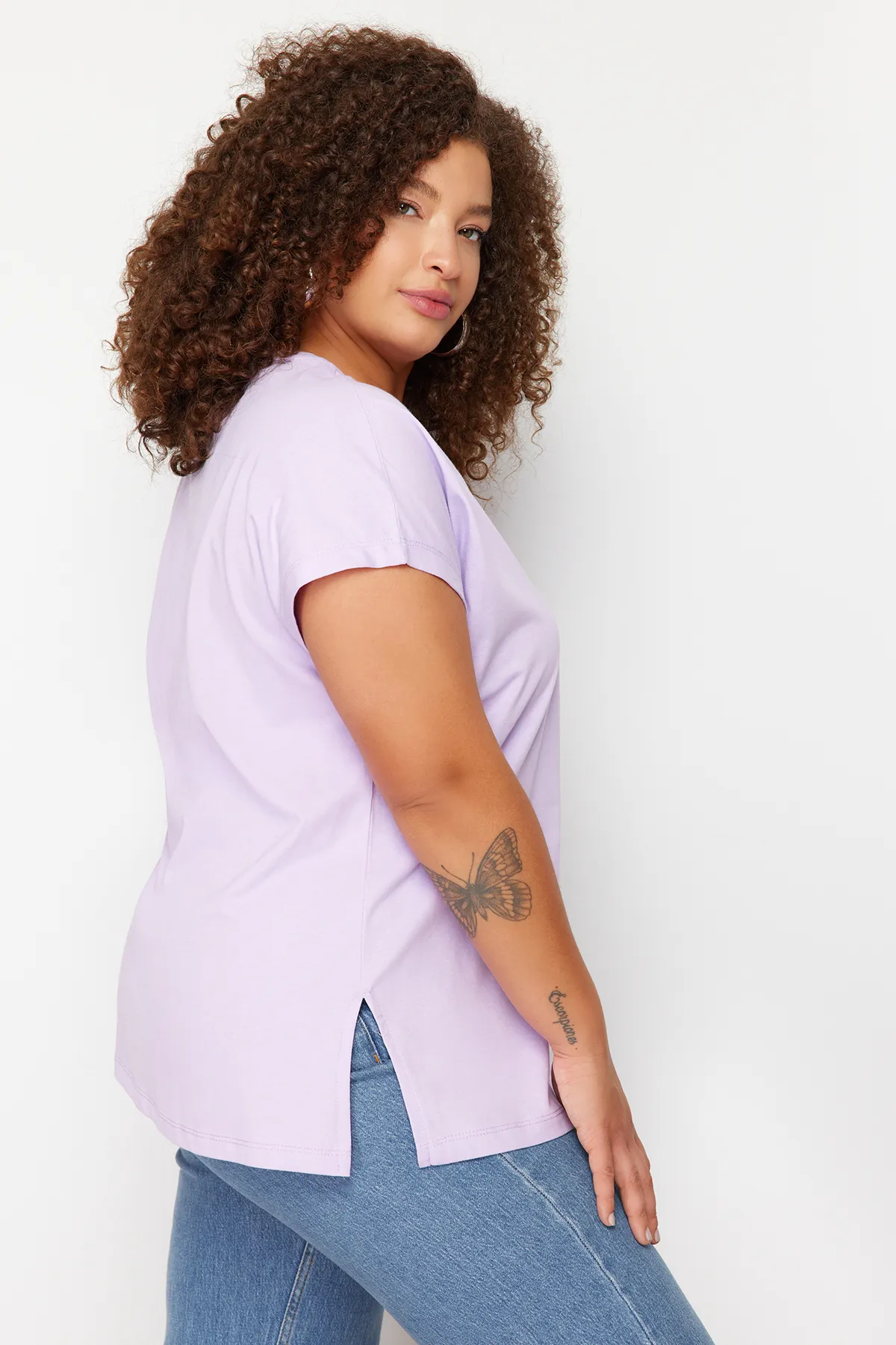 Trendyol Curve  Große Größen in T-Shirt - Lila - Boyfriend