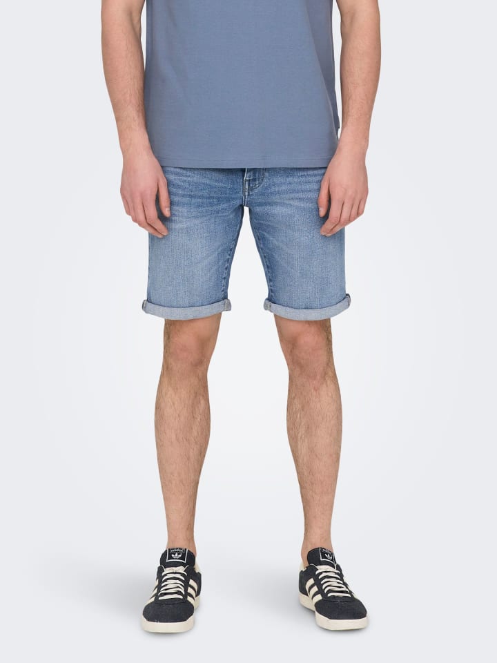 Only&Sons Jeansshorts mit umgeschlagenem Saum und Knopfverschluss in Blau-3 günstig kaufen