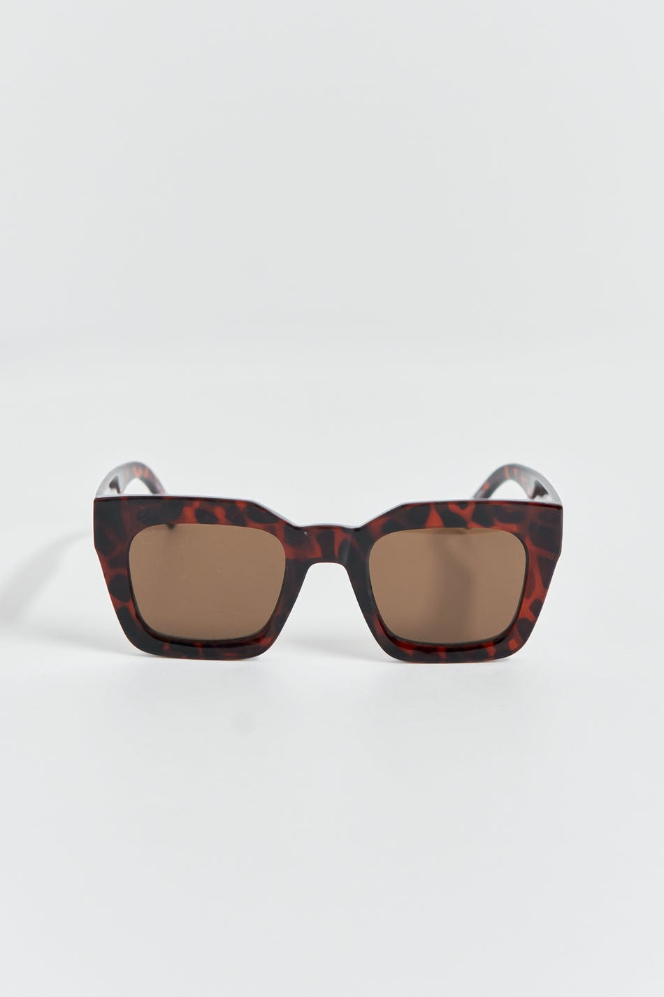 Chunky sunglasses