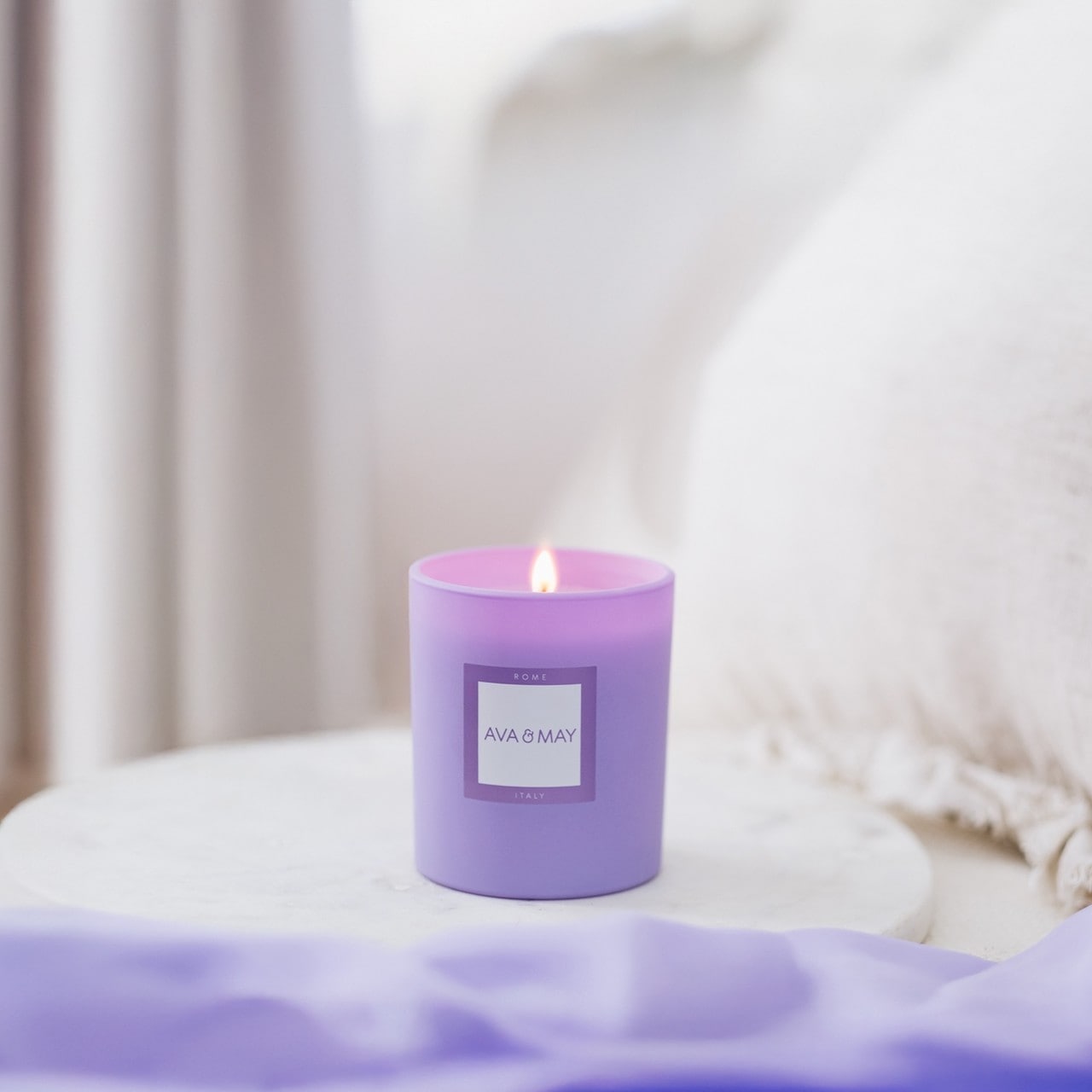 AVA & MAY Bougie parfumée Rome