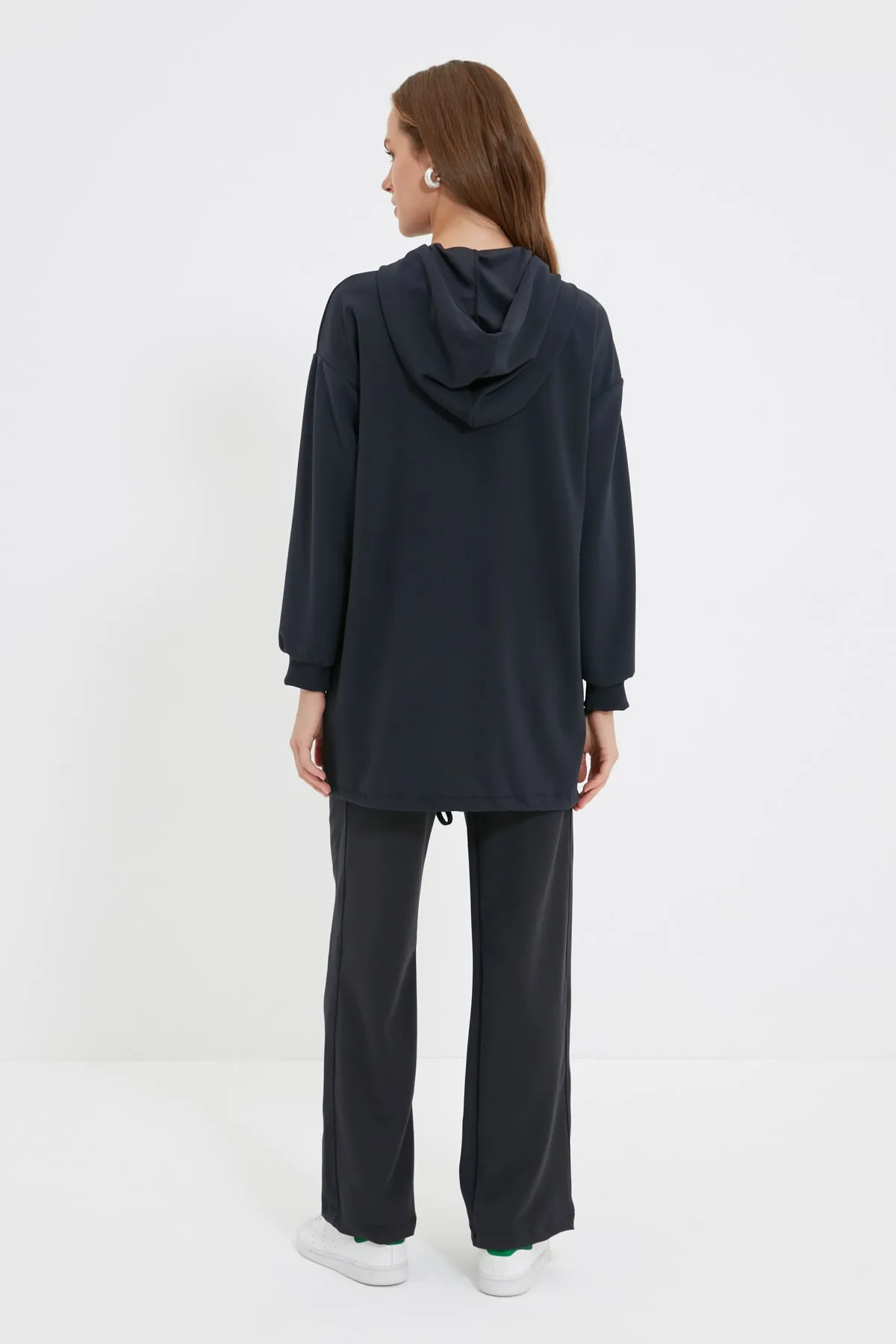 Trendyol Modest  Indigoblaues Strickset aus Tunika und Hose mit Kapuze und Reißverschluss TCTAW22US0094