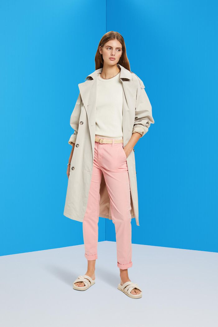Leichte Stretch-Chino mit Gürtel